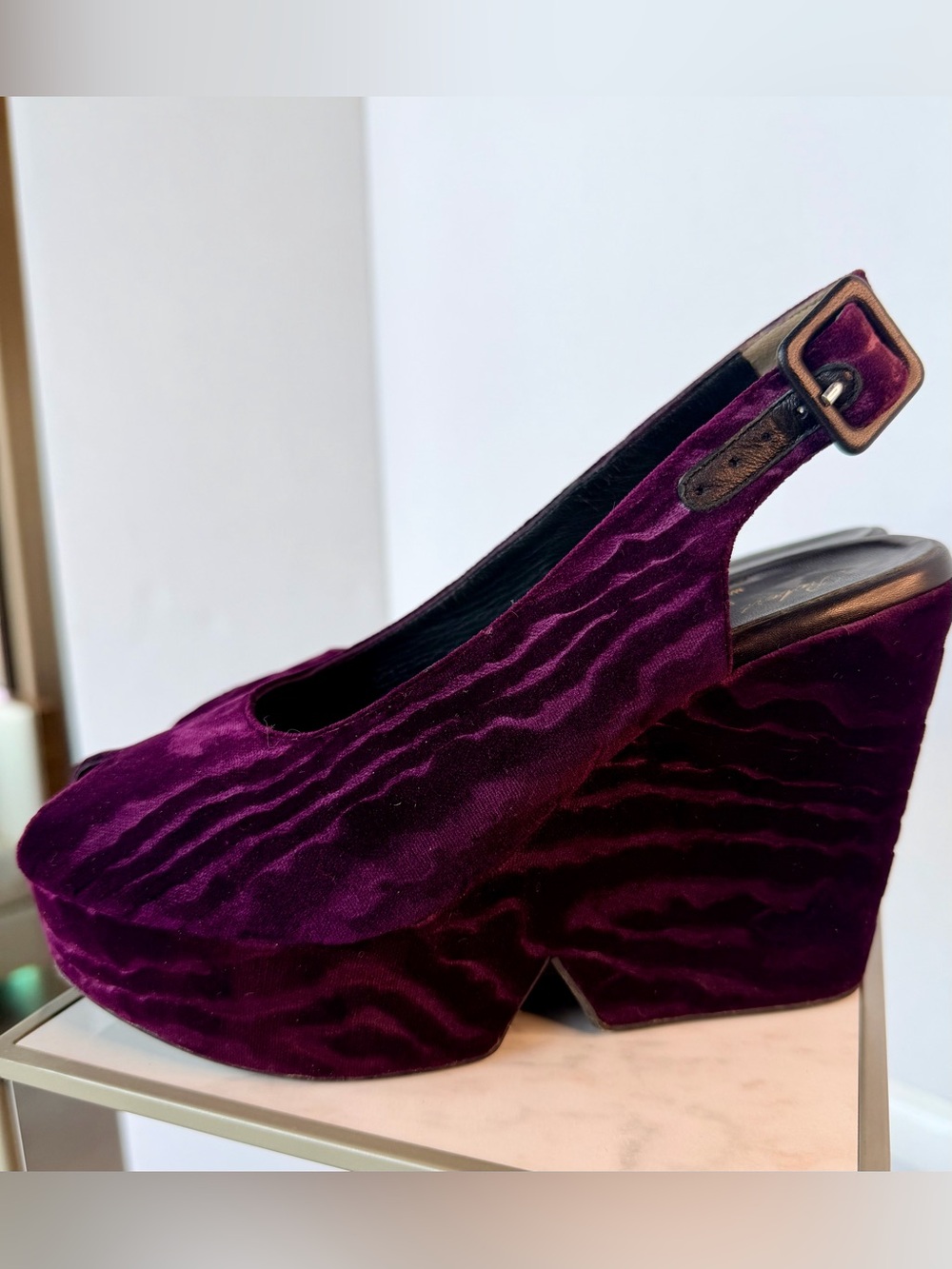 Robert Clergerie Plum Velvet Platform Wedge Slingbacks - Picture 9 of 9